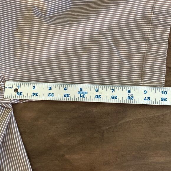 Women's Izod Stretch Tan Striped Cargo Golf Shorts Size 8 - Picture 11 of 11